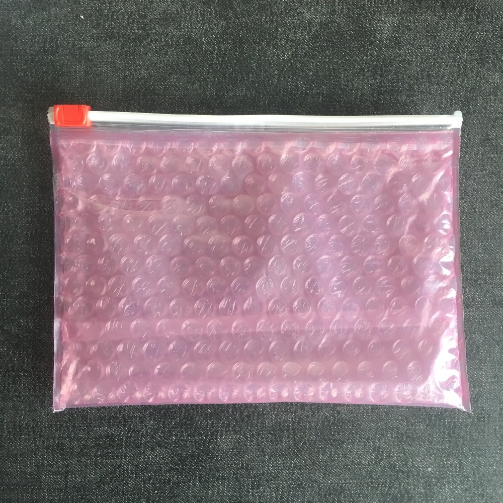 [NEW] Glossier Small Pouch